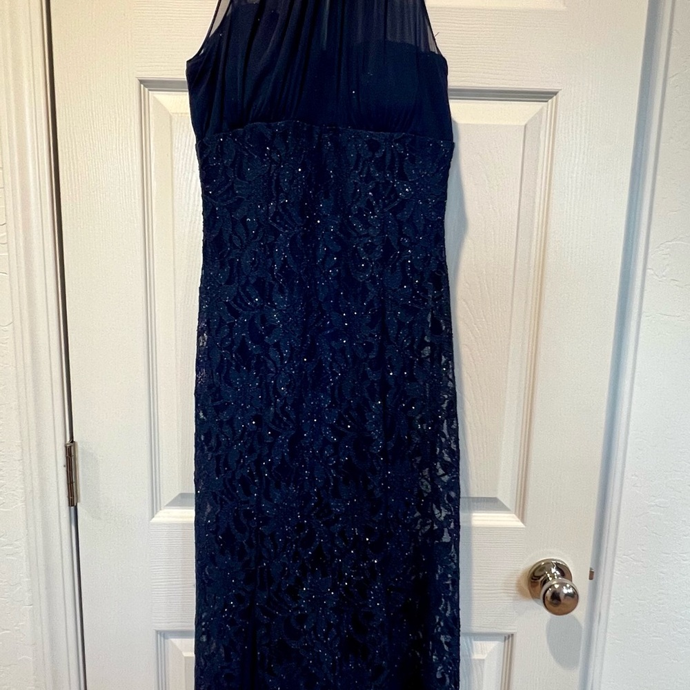 Elegant Navy Blue Lace Evening Dress
